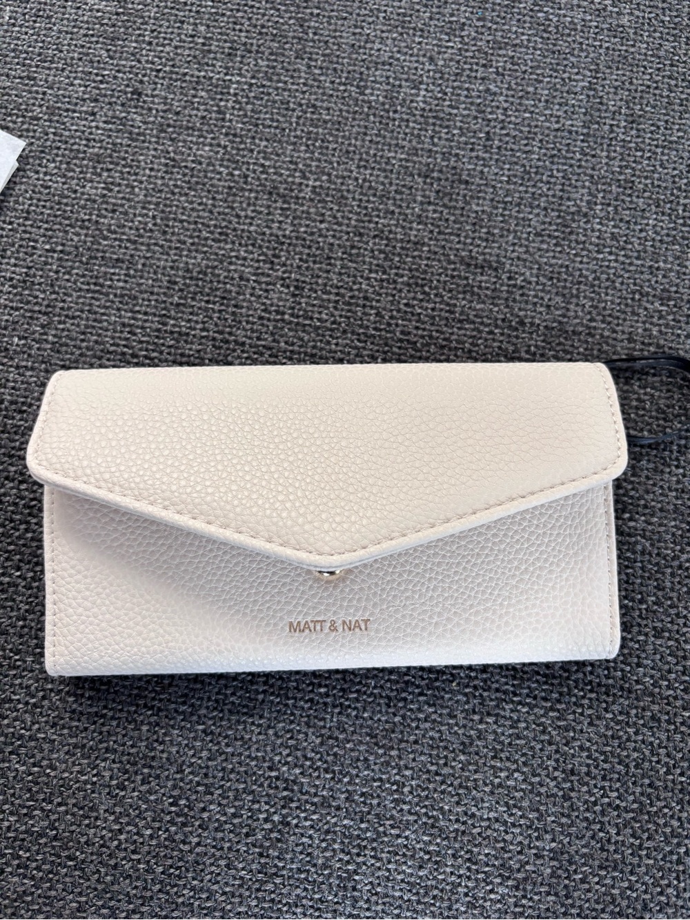 Matt & Nat Cream Envelope Wallet (Jilly Box)